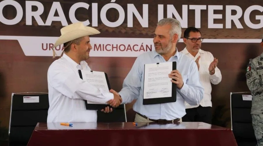 Bedolla Y Manzo Firman Convenio Para Fortalecer La Seguridad En Uruapan 19 Ya No Pudo Más El Presidente De Uruapan Pide Ayuda
