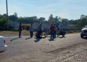 Encienden La Monumental Catrina En Apatzingán