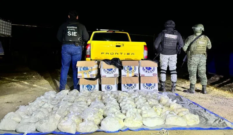 Agentes Federales Y Estatales Decomisan 115 Kg De Metanfetamina En Morelia 19 Agentes Federales Y Estatales Decomisan 115 Kg De Metanfetamina En Morelia