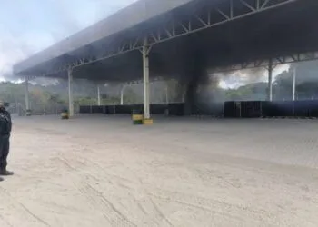 Renovación Tecnológica En Escuelas De Michoacán Beneficiará A 65 Mil Estudiantes: Bedolla