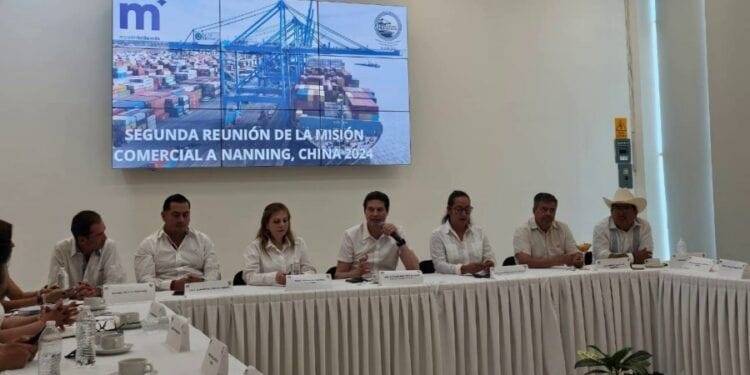 Promueve Alfonso Martínez, mayor inversión para el desarrollo de Michoacán