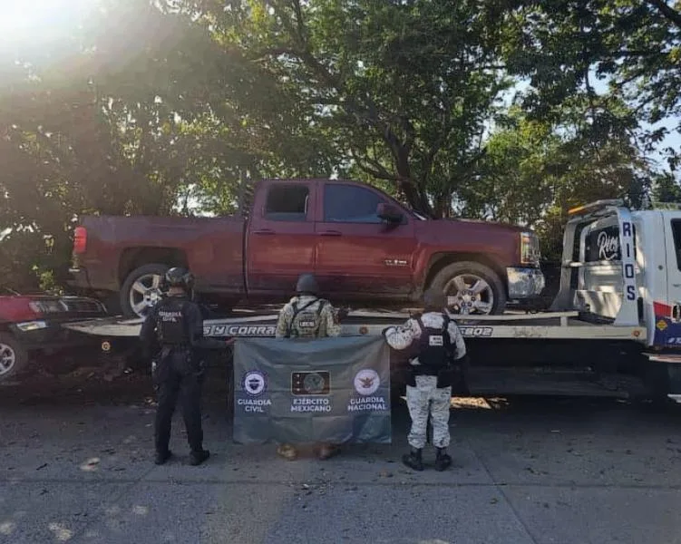 Cuatro Muertos Y Cinco Detenidos Dejó Invasión Armada De Carteles A Las Bateas De Apatzingán