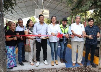 Fanny Arreola, Reitera Compromiso Con La Zona Rural Entregando Cancha De Usos Múltiples En Chiquihuitillo