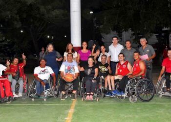 Fanny Arreola Celebra La Inclusión Visitando A Los “Toros De Apatzingán” En El Marco Del Día Internacional De Las Personas Con Discapacidad