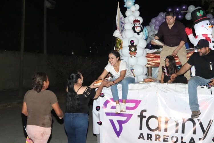 Fanny Arreola Obsequia Mil Cenas De Fin Año En Apatzingán