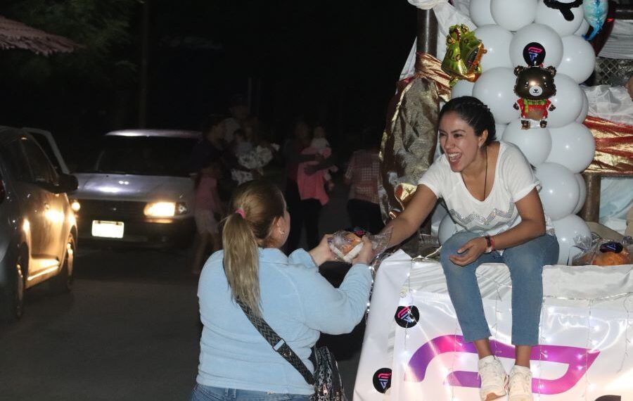 Fanny Arreola obsequia mil cenas de fin año en Apatzingán