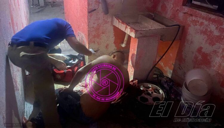 Hieren De Varias Puñaladas A Taxista En Su Vivienda En Apatzingán