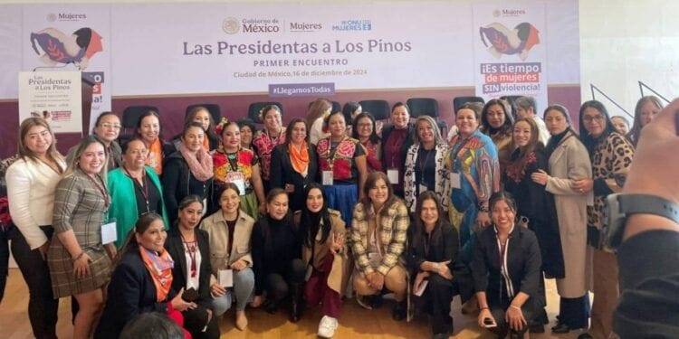 Irma Moreno participó en el primer encuentro Las Presidentas a Los Pinos