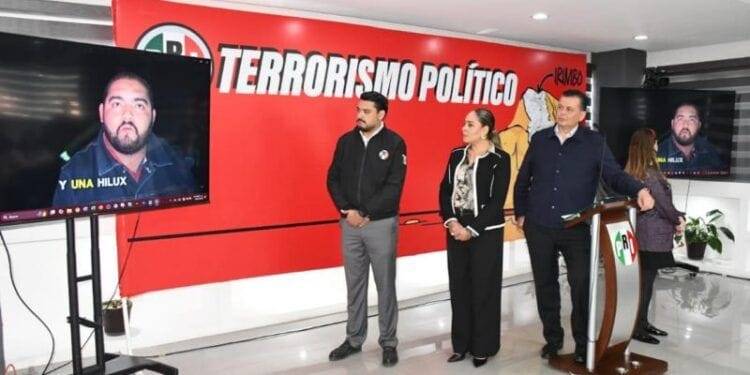 “En la política ya no hay honor”, denunció Memo Valencia