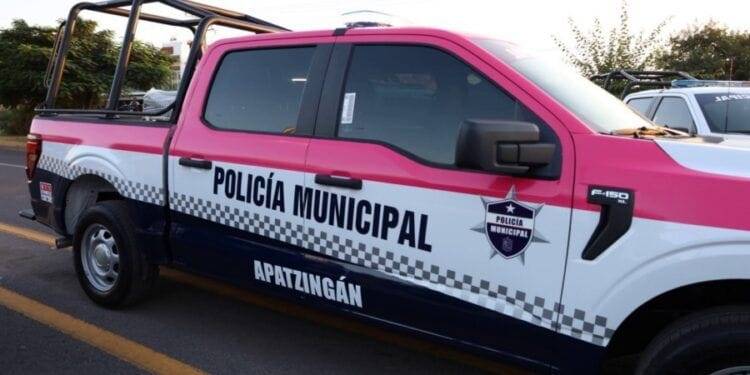 Con una inversión superior a los 28 millones, Fanny Areola entrega 52 patrullas para mejorar el servicio de Seguridad y Vialidad en Apatzingán (VIDEO)