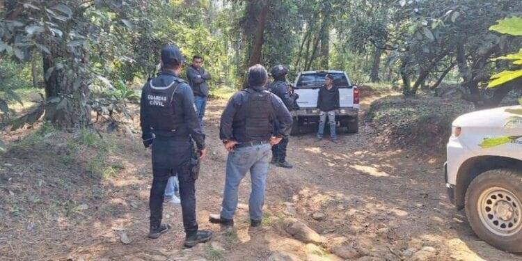 Por aire y tierra, búsqueda de comuneros de San Ángel Zurumucapio