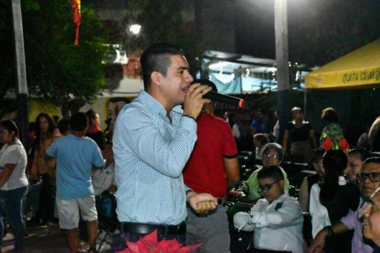 Se Busca Dotar De 80 Computadoras Para Alumnos De Primaria En Apatzingán: Hugo Molina 22 Se Busca Dotar De 80 Computadoras Para Alumnos De Primaria En Apatzingán: Hugo Molina