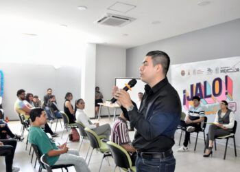 Regidor Hugo Molina Organiza Debate Jalo En Coordinación Con Ijumich En Apatzingán Para Festejar 100 Días De Que Asumió El Cargo