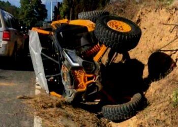 Un Adolescente Muerto Y Dos Heridos Al Volcar Vehículo Razer En Tancítaro