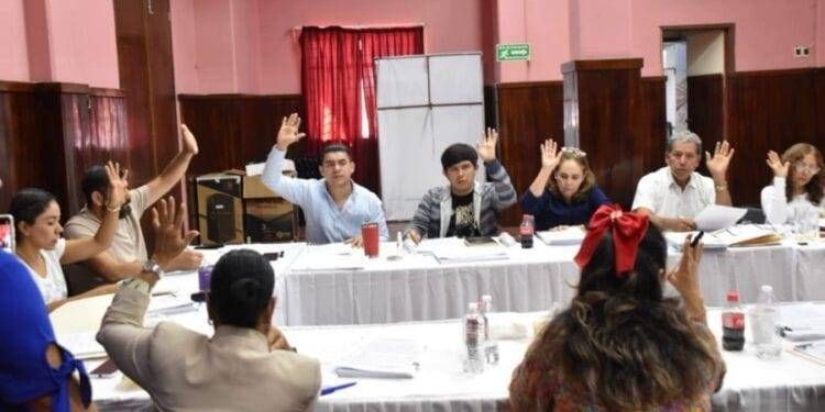 Berenice Pineda Alonso, nueva contralor del municipio de Apatzingán: Hugo Molina