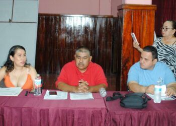 Regidores De Mc De Apatzingán Regalan Su Sueldo Y Aguinaldo Para Alimentar Trabajadores Agrícolas