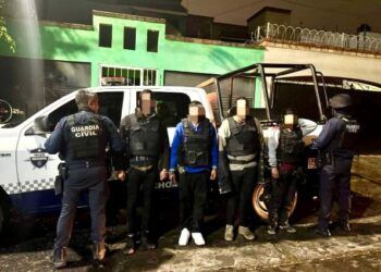 Ssp Detuvo A 4 Hombres En Queréndaro; Portaban Fusiles Y Equipo Táctico