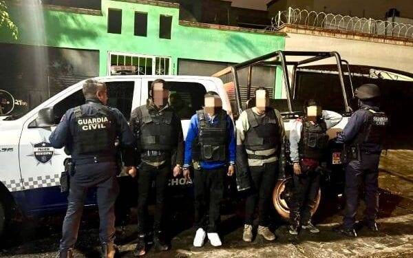SSP detuvo a 4 hombres en Queréndaro; portaban fusiles y equipo táctico 1 SSP detuvo a 4 hombres en Queréndaro; portaban fusiles y equipo táctico