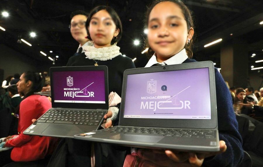 6 mil chromebooks en beneficio de 80 mil alumnos interior | El Día de Michoacán