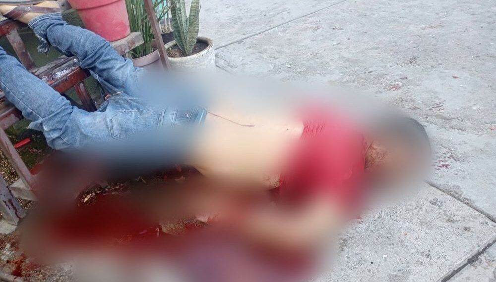 Muere al recibir más de 20 disparos fuera de un domicilio en Buenavista