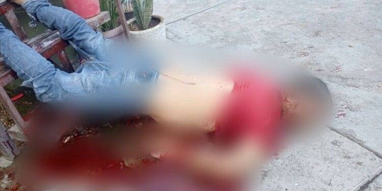 Muere al recibir más de 20 disparos fuera de un domicilio en Buenavista