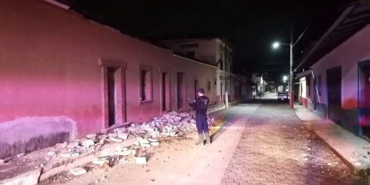 Atienden Afectaciones Tras Sismo En Coalcomán