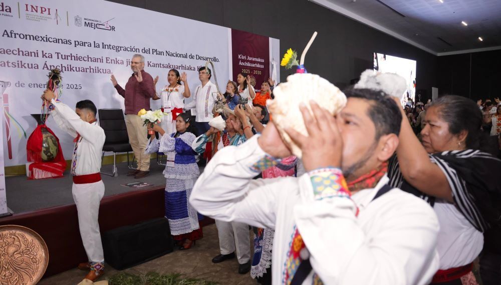 Pueblos y Comunidades Indigenas | El Día de Michoacán