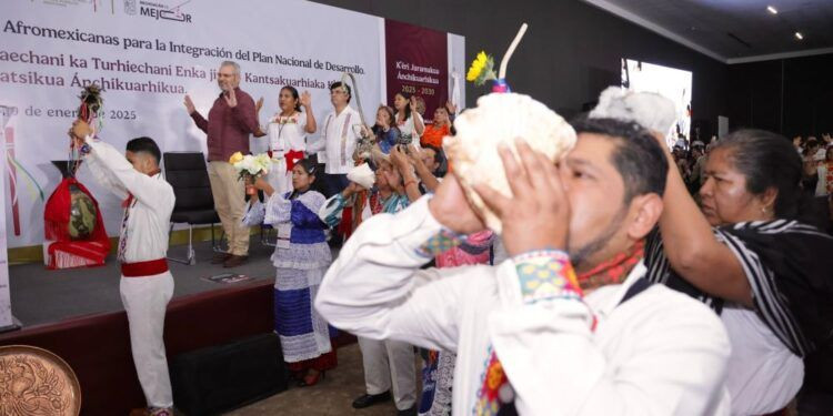 Recibirán 344 pueblos indígenas de Michoacán casi 470 mdp para infraestructura social