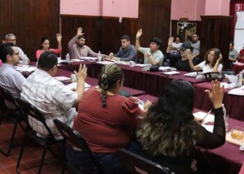 En Apatzingán, Cabildo Aprueban Paquete Financiero De La Administración Pública
