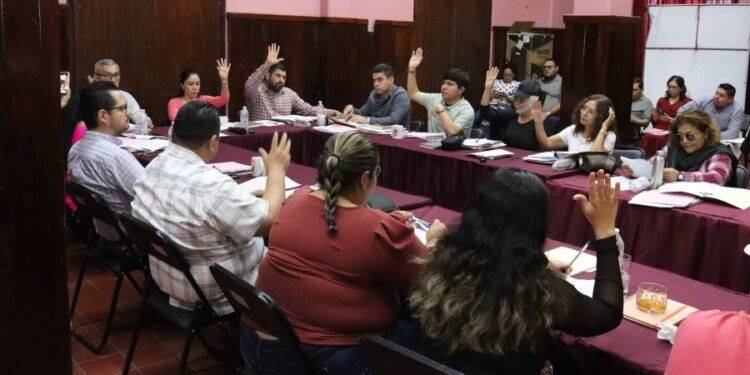 En Apatzingán, cabildo aprueban paquete financiero de la administración pública 1 En Apatzingán, cabildo aprueban paquete financiero de la administración pública