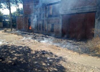 Incendio En Inmueble De Obra Negra En La Florida De  Apatzingán