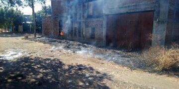 Incendio En Inmueble De Obra Negra En La Florida De  Apatzingán