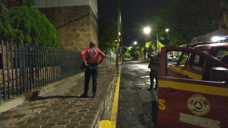 Tras Temblor, Protección Civil De Apatzingán, Realiza Recorridos 20 Tras Temblor, Protección Civil De Apatzingán, Realiza Recorridos