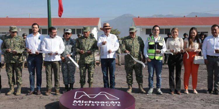 Bedolla inaugura cuartel militar en el tianguis limonero de Apatzingán 1 Universidad Tecnológica participa en la Semana de Talento Docente