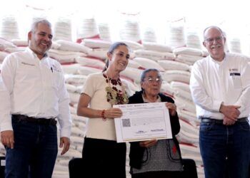 Asiste Alfonso Martínez A Nombramiento De Nuevo Comandante De Xxi Zona Militar