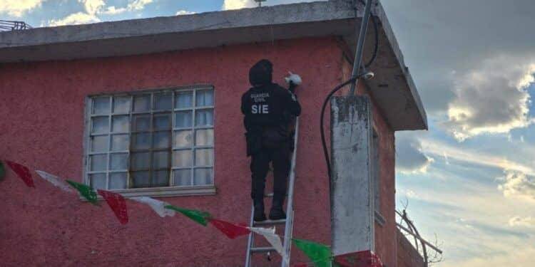 Desmantelan centro de monitoreo delictivo y aseguran 20 máquinas tragamonedas en Huandacareo