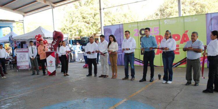 Más de 1,500 jóvenes de Apatzingán participan en la #ExpoPrepárate2025: #HugoMolina invita a continuar su preparación educativa