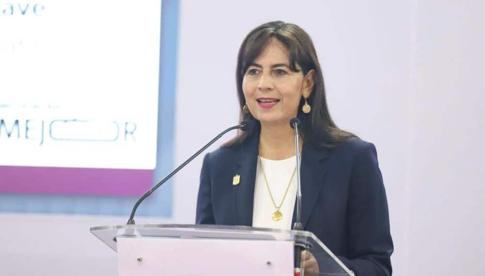 La Secretaria de Educacion Gaby Molina | El Día de Michoacán