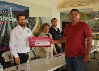 Asiste Alfonso Martínez A Nombramiento De Nuevo Comandante De Xxi Zona Militar