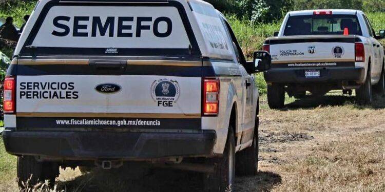 Sedena, G.N. y G.C., aseguran armas y equipo táctico en Los Charcos de Buenavista; en el lugar se encontraron 3 cadáveres