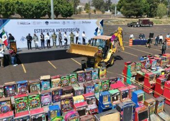 Bedolla Arranca Destrucción Masiva De Maquinitas Tragamonedas