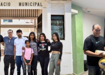 Conmemoran El Día Internacional De La Mujer Fanny Arreola En Compañía De Mil Mujeres