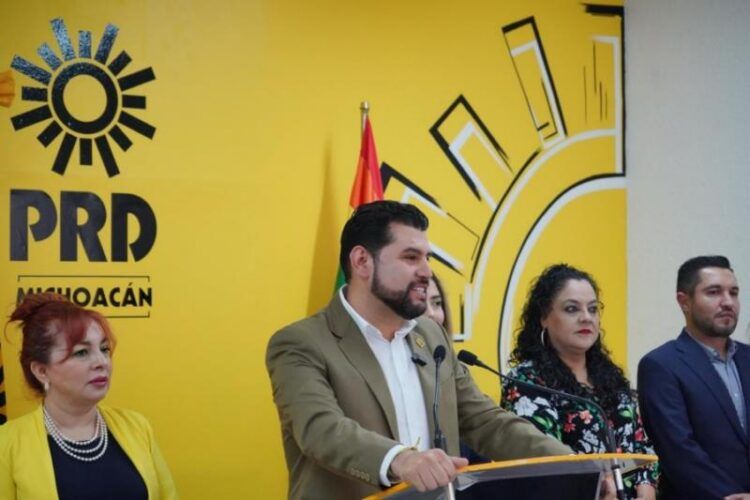 Admite Poder Judicial Amparo Promovido Por El Pri Para Obligar Al Ejército A Buscar Minas En Michoacán