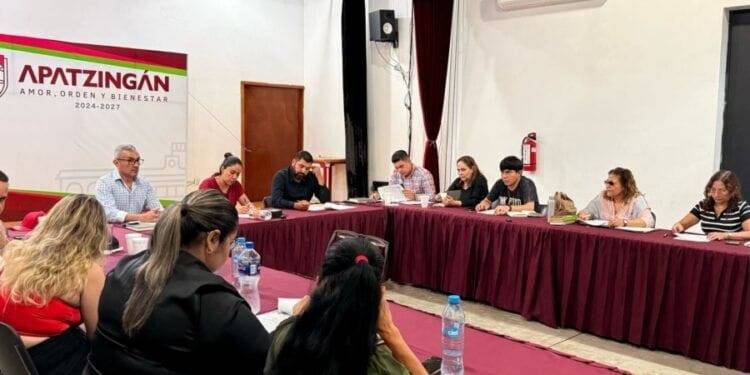El Regidor Hugo Molina Refrenda su Compromiso con los Apatzinguenses