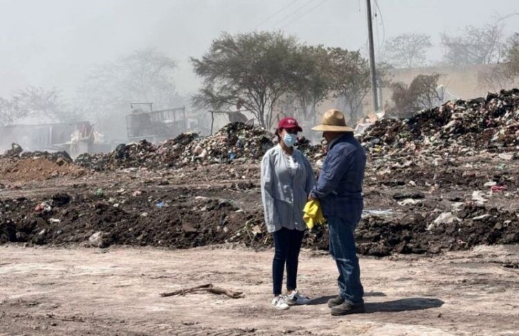 Continúan Las Labores Para Sofocar El Incendio En El Basurero Municipal De Apatzingán 22 Alerta Ssm Sobre La Falsificación Del Medicamento Pantozol