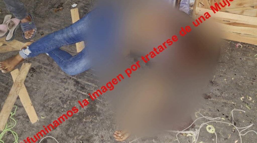 Asesinan a comerciante ambulante frente a Coppel en Apatzingán; comerciantes cierran por temor