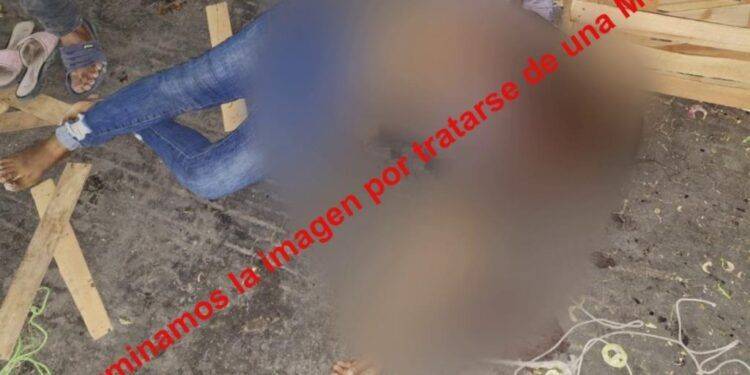 Asesinan a comerciante ambulante frente a Coppel en Apatzingán; comerciantes cierran por temor