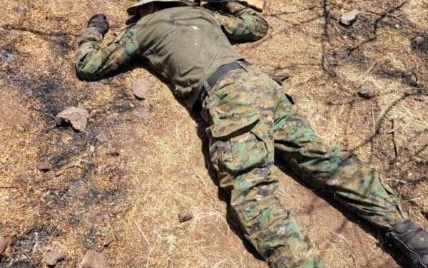 Hallan a hombre muerto con arma y equipo táctico en zona rural de Apatzingán 1 Trabaja DIF Michoacán por el posicionamiento de Centros de Desarrollo Comunitario