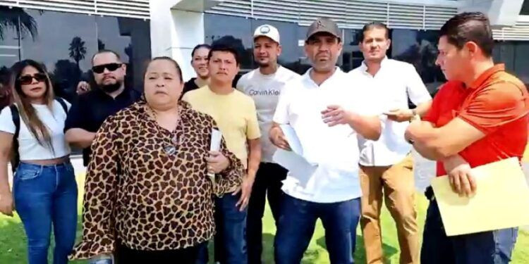 Presentan queja y amparo integrantes de la Unión de Maquinitas del Valle de Apatzingán ante operativos ilegales