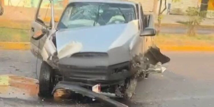 Volcadura de camioneta deja dos menores heridos en Apatzingán 1 Conviértete en conductor con licencia federal o internacional en Cetransporta: Icatmi
